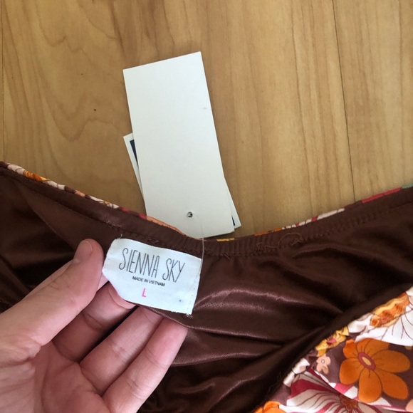 NWT midi skirt - Picture 2 of 3